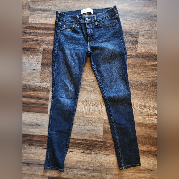 Abercrombie & Fitch Denim - Abercrombie & Fitch jeans, super skinny, size 4s